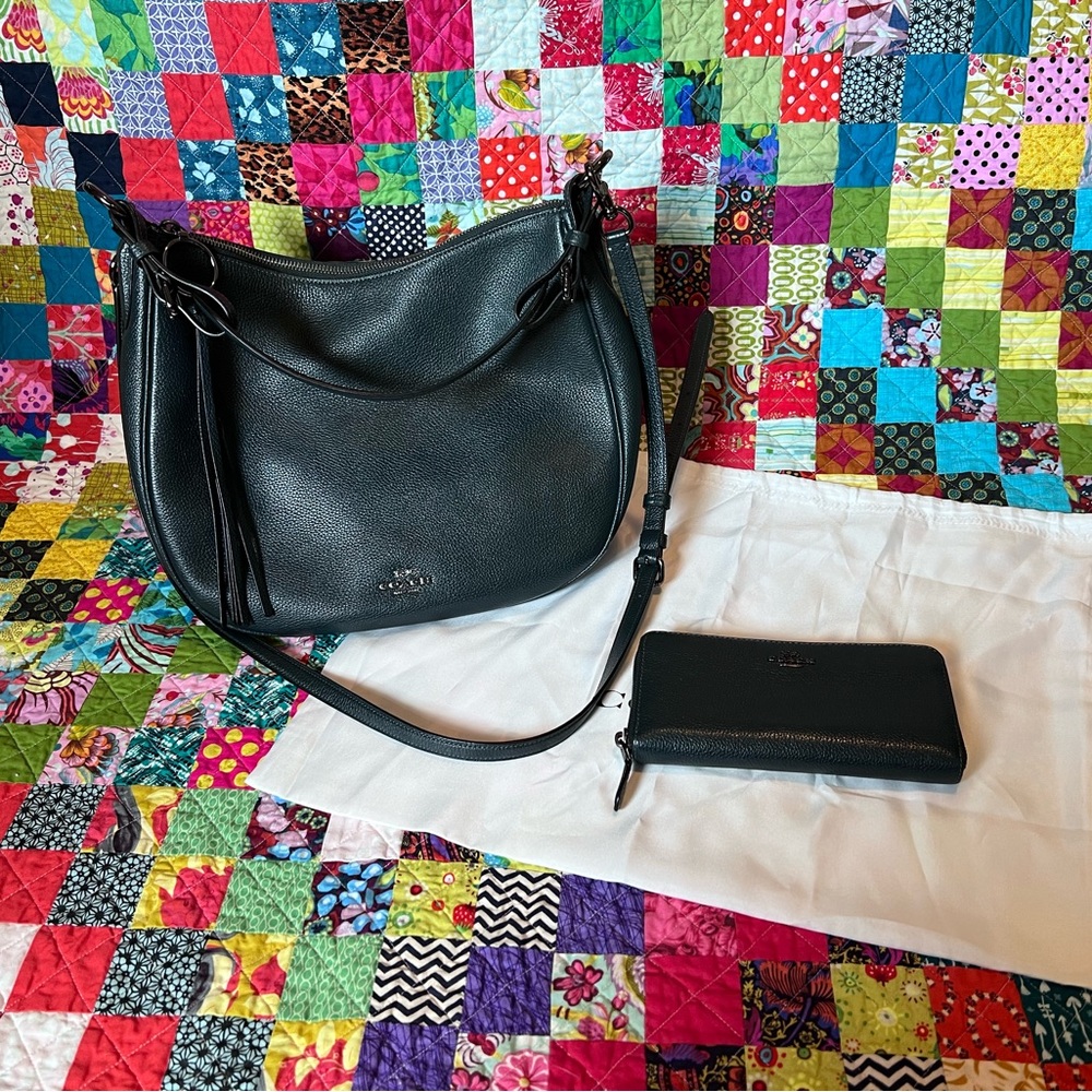 Coach Sutton Hobo & Accordion Zip Wallet - dark green